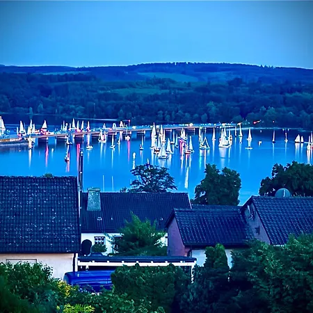 Kaja Mit Traumhaftem Blick Auf Den Möhnesee