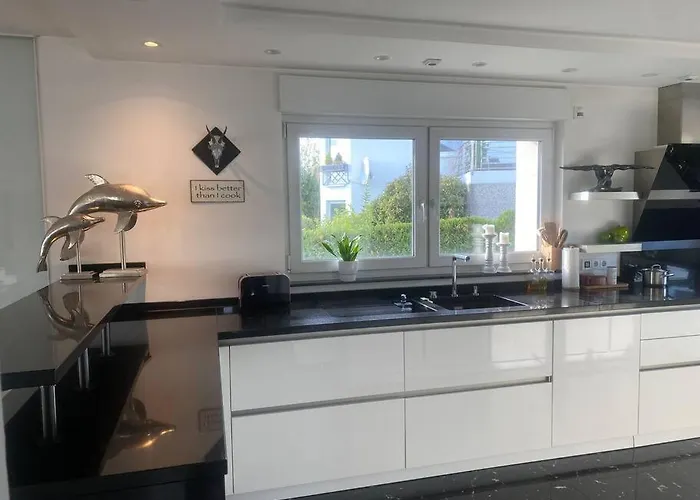 Villa Villa Kaja 1 - Kamin - Pool - Traumhafter Seeblick *